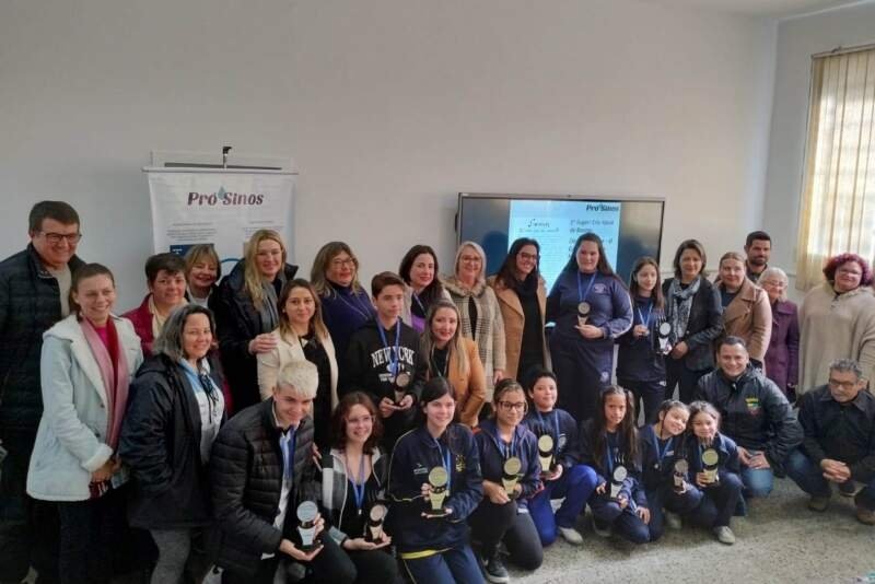 Alunos de Campo Bom premiados no concurso Encantos do Rio dos Sinos