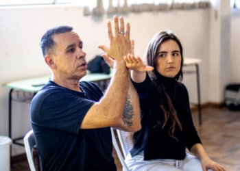 Aulas gratuitas de defesa pessoal para mulheres são retomadas