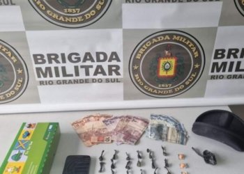 Duas mulheres são detidas por tráfico de drogas 8 Duas mulheres são detidas por tráfico de drogas