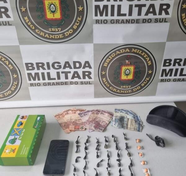 Duas mulheres são detidas por tráfico de drogas 1 Duas mulheres são detidas por tráfico de drogas