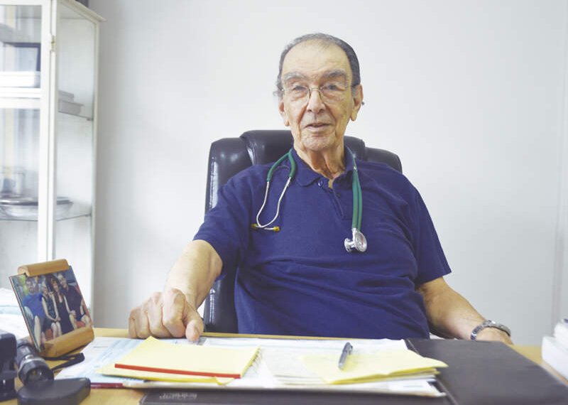 Conheça a história de Chicão, um médico, arqueiro e colunista do AG 1 Conheça a história de Chicão, um médico, arqueiro e colunista do AG