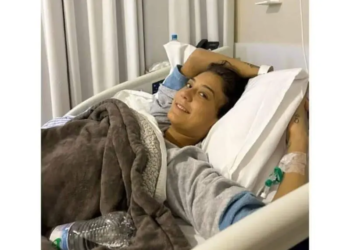 Apelo urgente: jovem mãe luta pela vida e família implora por doação de órgãos