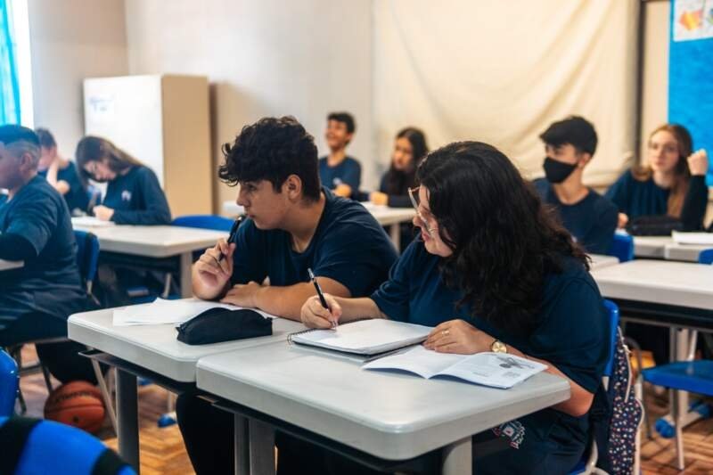 Escola, professora e 44 alunos da rede pública de Campo Bom são premiados na 18ª OBMEP