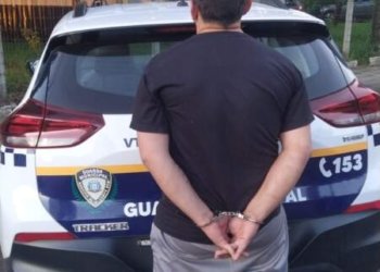 Homem é preso por tráfico de drogas 1 Homem é preso por tráfico de drogas