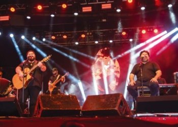 Show de César Menotti & Fabiano levou mais de 35 mil pessoas ao Largo Irmãos Vetter