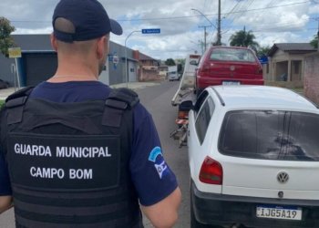 GMCB localiza, na mesma rua, dois veículos furtados no mesmo dia 8 GMCB localiza, na mesma rua, dois veículos furtados no mesmo dia