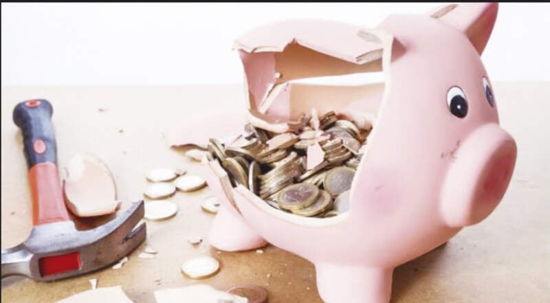 Cerca de 78,3% das famílias Brasileiras estão endividadas 1 Cerca de 78,3% das famílias Brasileiras estão endividadas