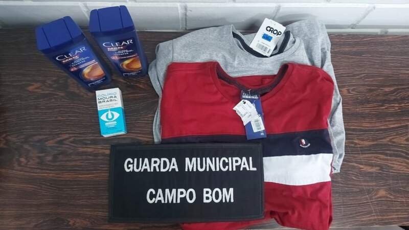 Homem é preso por furto em farmácia do Centro 1 Homem é preso por furto em farmácia do Centro