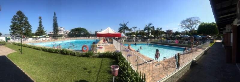 Piscina do Clube 15 de Novembro é alternativa para espantar o calorão 1 Piscina do Clube 15 de Novembro é alternativa para espantar o calorão