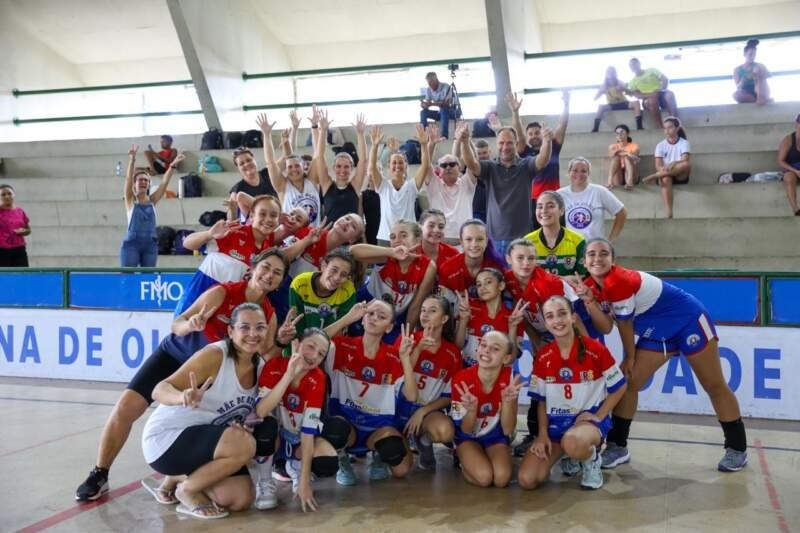 AECB é campeã do Campeonato Brasileiro de Handebol