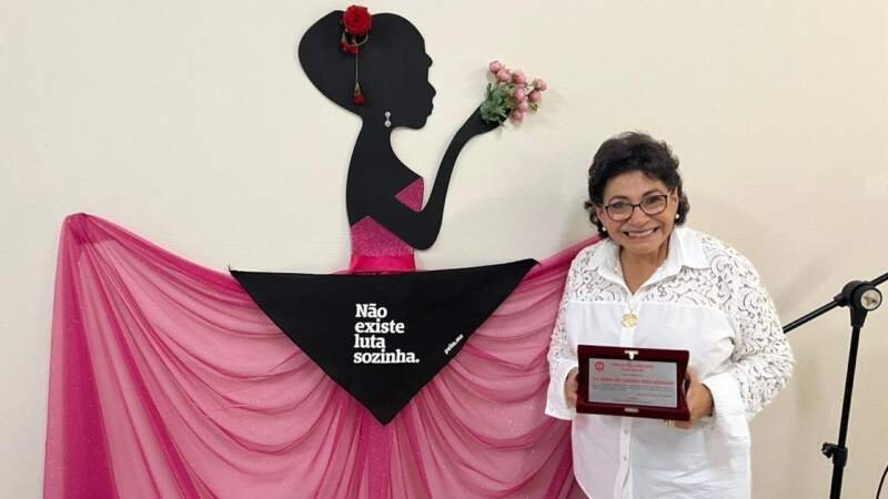 Sindicatos dos Sapateiros homenageou a médica Dra. Maria Del Carmen