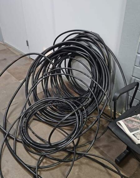 Dois homens são presos por furto de fios de telefonia