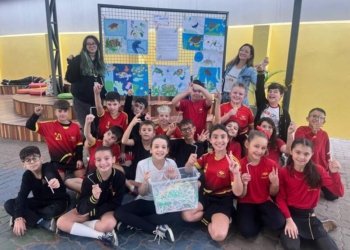 Alunos do Colégio Tiradentes lutam por canudos biodegradáveis