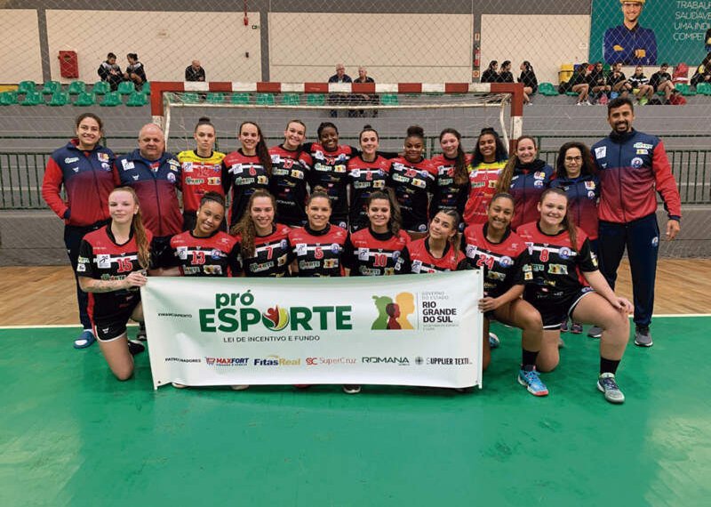 AECB entre as 10 melhores equipes de Handebol do Brasil na categoria júnior feminino