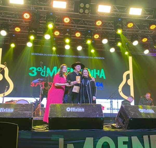João Vittor Micuim vence a 3ª Moendinha da Canção na categoria juvenil 1 João Vittor Micuim vence a 3ª Moendinha da Canção na categoria juvenil
