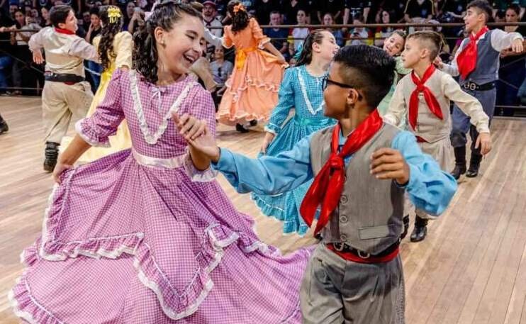 Danças tradicionais serão o destaque do Sarau de Arte Gaúcha – Edição extraordinária
