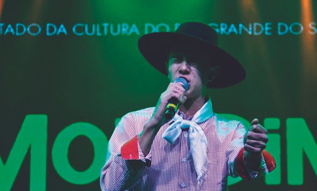 João Vitor Micuim vence a 3ª Moendinha da Canção