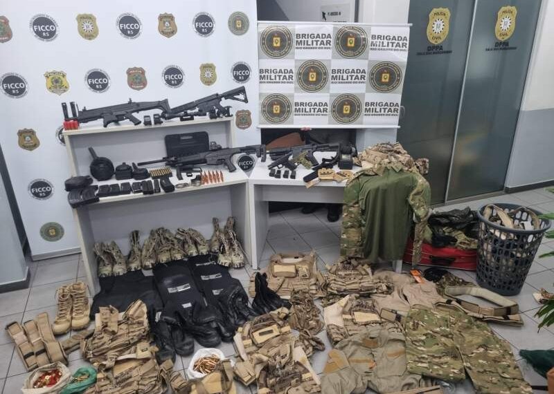 Operação conjunta resulta em prisão de trio por posse irregular de arma de fogo em Campo Bom