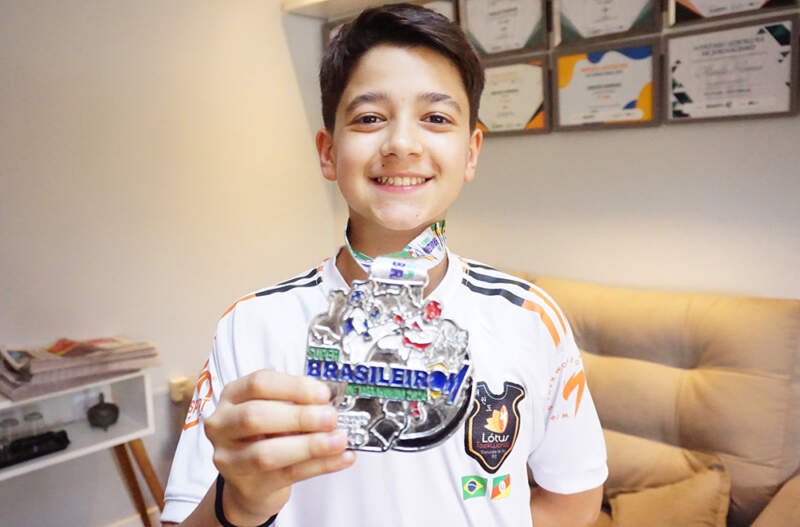 Guilherme Schenkel é medalha de prata no Supercampeonato Brasileiro de Taekwondo