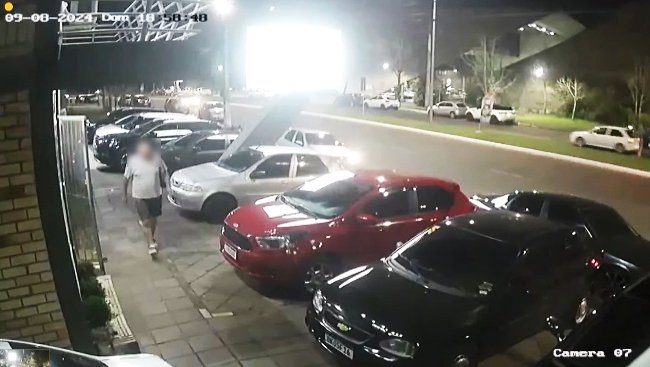 Identificado suposto autor de atentado sobre carros em comício