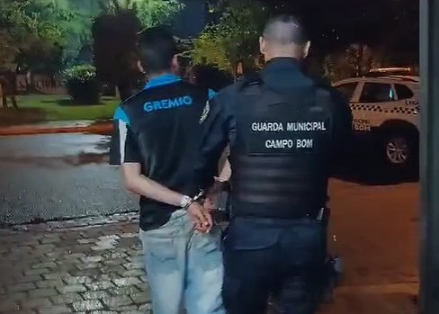Guarda Municipal de Campo Bom prendeu dois nesta segunda