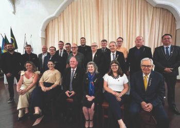 Rotary Club recebe visita de Governadora Distrital 6 Rotary Club recebe visita de Governadora Distrital