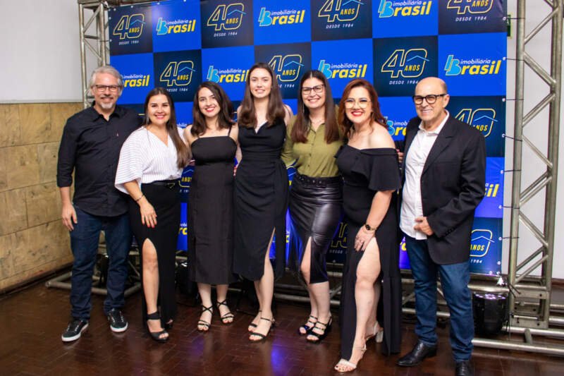 Jantar baile celebra 40 anos da Imobiliária Brasil 1 Jantar baile celebra 40 anos da Imobiliária Brasil