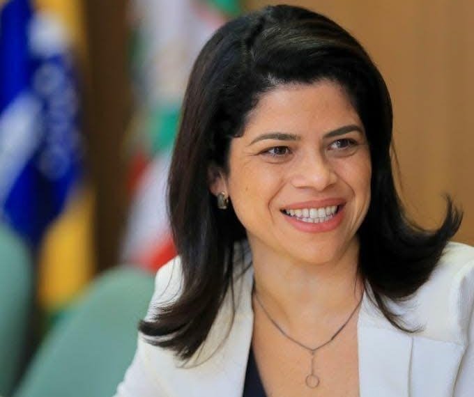 Giovani Feltes anuncia Beatriz Fagundes para sua equipe de governo