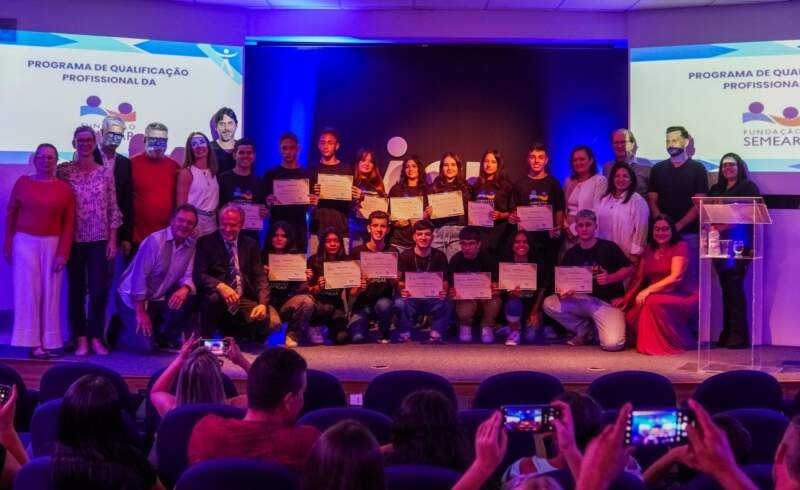 Fundação Semear realiza formatura do Projeto Vencer e celebra 20 anos de impacto social