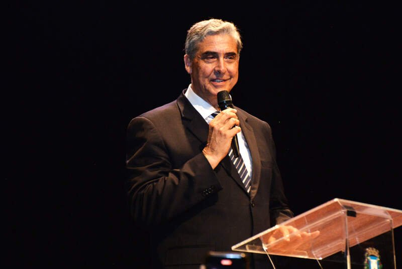 Compromisso com a comunidade 1 Compromisso com a comunidade