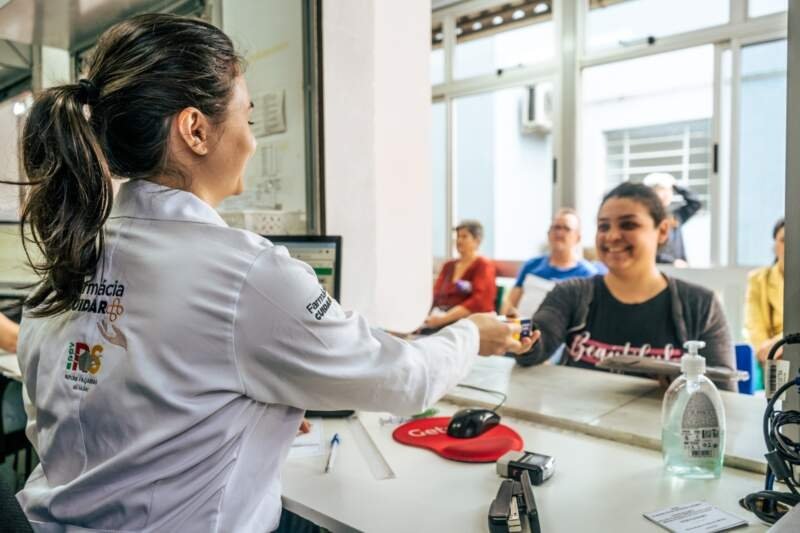 Farmácia do Estado atende das 8h30 às 12h30 a partir de fevereiro 1 Farmácia do Estado atende das 8h30 às 12h30 a partir de fevereiro