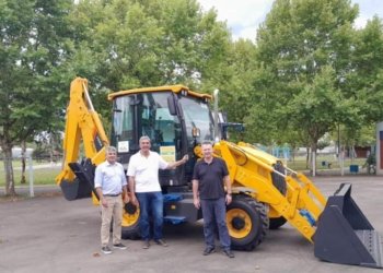 Patrulha Agrícola recebe nova retroescavadeira 9 Campo Bom recebeu uma nova retroescavadeira para uso da Patrulha Agrícola