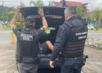 Operação integrada desarticula quadrilha de roubo de veículos na região