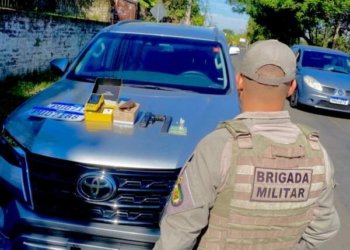 Caminhonete com placas adulteradas é encontrada pela Brigada Militar em Campo Bom