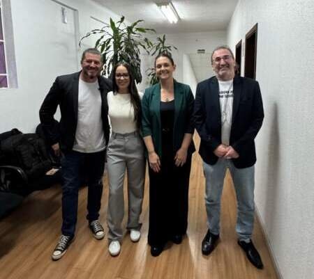 Constituida a Frente Parlamentar em Defesa da Causa Animal da região metropolitana 1 Constituida a Frente Parlamentar em Defesa da Causa Animal da região metropolitana