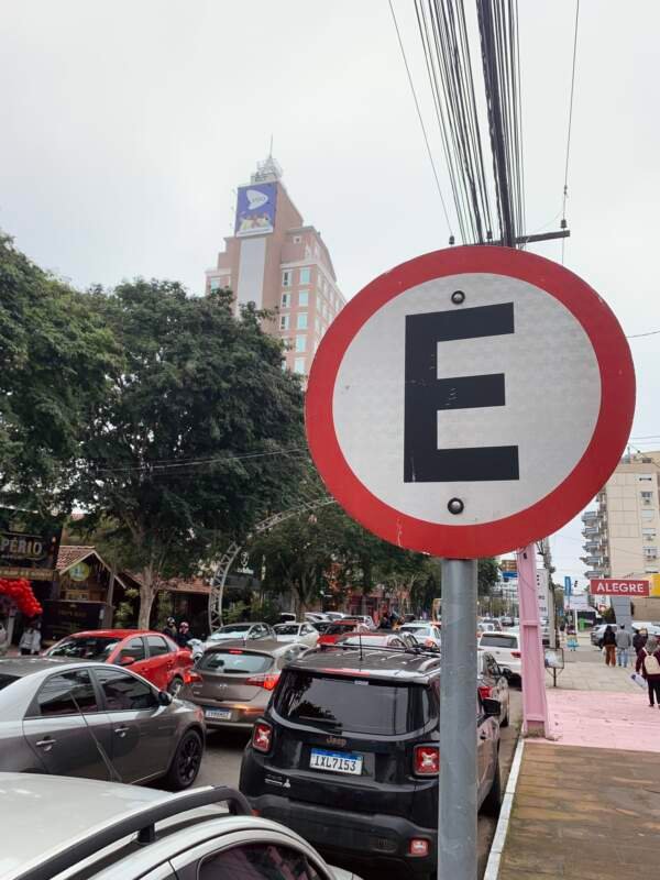 Estacionamento rotativo é tema de requerimento protocolado pelo vereador Alexandre Hoffmeister 1 IMG 0824