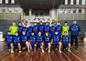 Handebol infantil do Acolher se destaca no Estadual 5 Handebol infantil do Acolher se destaca no Estadual