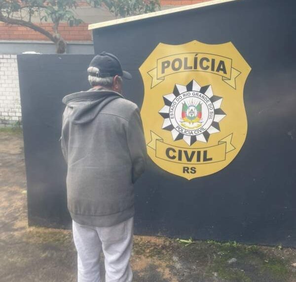 Polícia Civil prende homem investigado por maus-tratos e abuso sexual contra cadela em Campo Bom 1 Polícia Civil prende homem investigado por maus-tratos e abuso sexual contra cadela em Campo Bom