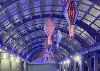 Rua coberta recebe decoração para o arraial e a sua inauguração oficial, que acontece neste sábado, 19