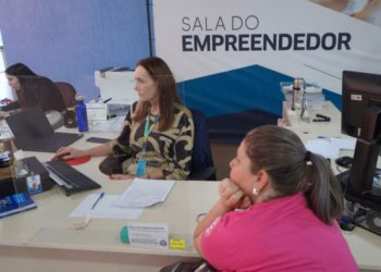 Parceria entre Sedetur e Feevale auxilia microempreendedores da cidade