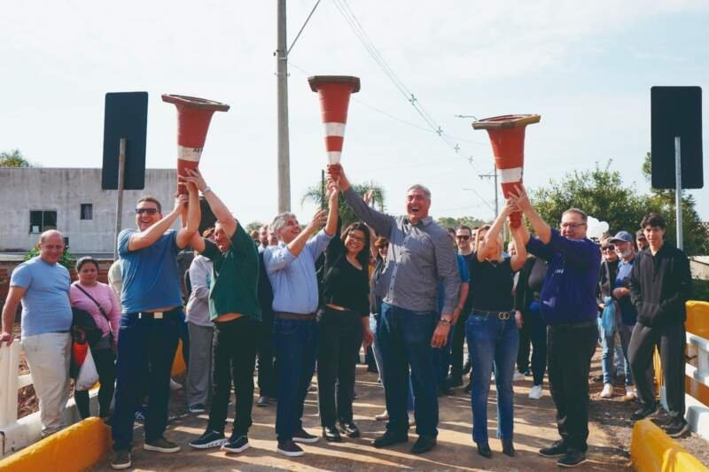 Reforma da ponte sobre o Arroio Schmidt é entregue à comunidade 1 Reforma da ponte sobre o Arroio Schmidt é entregue à comunidade