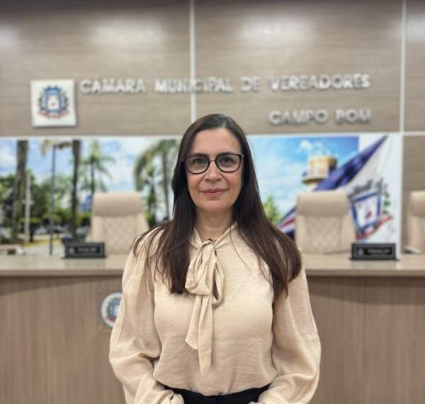 Suplente Enajara Cardoso assume vaga na Câmara até setembro