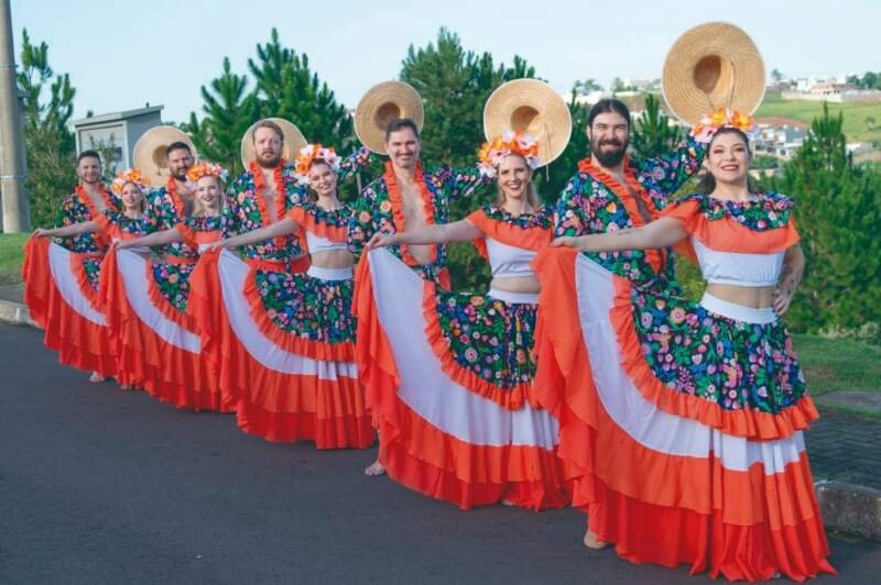 Grupo Katamalejo é o Brasil em Festival Internacional de Folclore, no Chile 1 Grupo Katamalejo é o Brasil em Festival Internacional de Folclore, no Chile