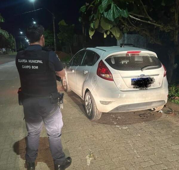 Guarda Municipal recupera veículo roubado em menos de uma hora 1 Guarda Municipal recupera veículo roubado em menos de uma hora