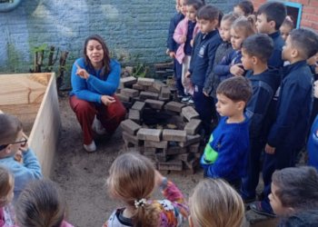 Professora de Campo Bom é finalista do Prêmio Destaque Educação