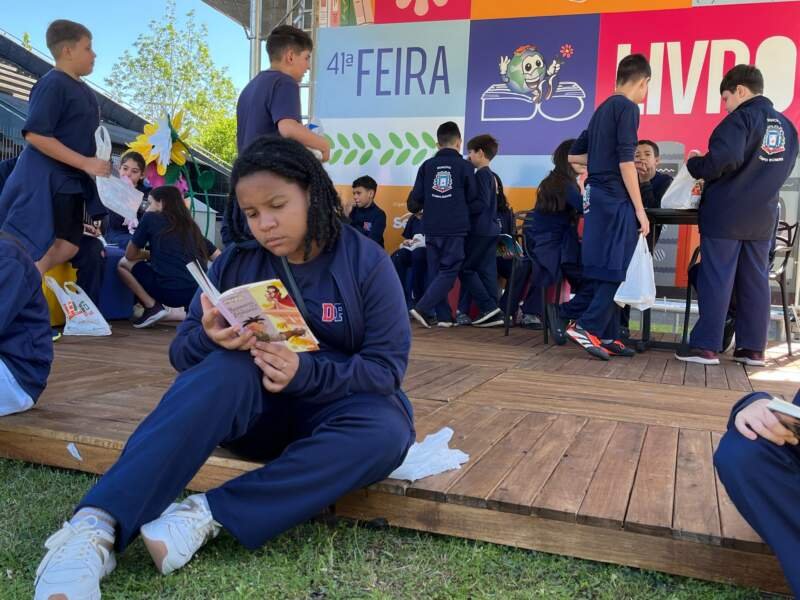 Rua Coberta recebe intensa programação da 41ª Feira do Livro ao longo desta semana 1 Feira do Livro