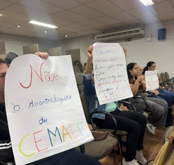 Famílias criticam descentralização dos atendimentos do CEMADE 1 Famílias criticam descentralização dos atendimentos do CEMADE