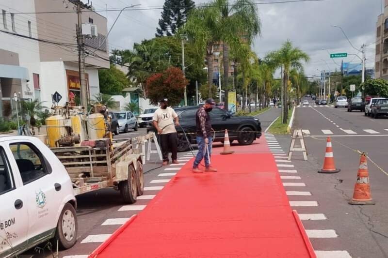 Principais ruas de Campo Bom recebem revitalização da sinalização horizontal 1 Principais ruas de Campo Bom recebem revitalização da sinalização horizontal