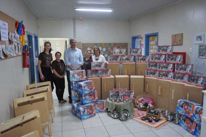 Escolas de educação infantil recebem novos materiais e brinquedos para qualificar a aprendizagem 1 Escolas de educação infantil recebem novos materiais e brinquedos para qualificar a aprendizagem