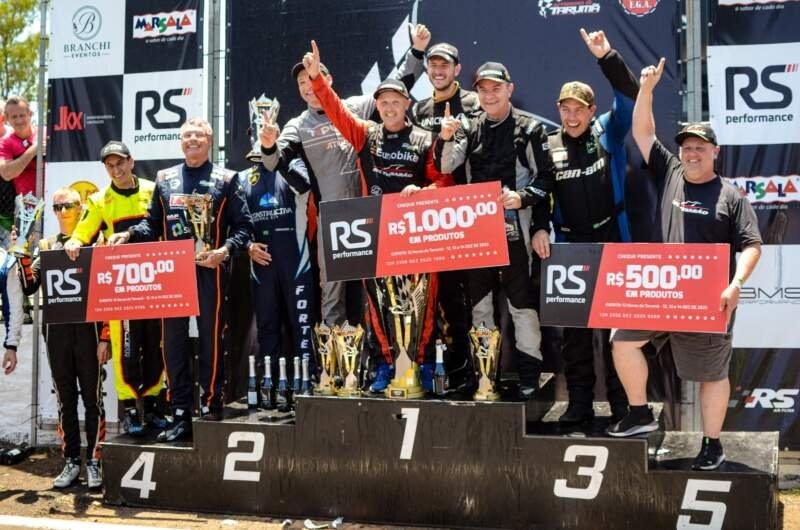 MC Tubarão conquista bicampeonato das 12 Horas de Tarumã e faz história no ano do cinquentenário